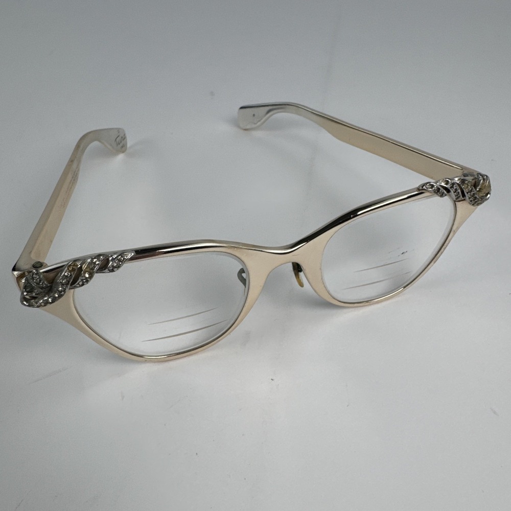 Tura Inc Filigree Gold-Tone Women's Eyeglasses US Pat 631706 Cat-Eye Vintage